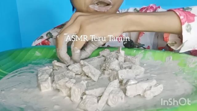 @asmrteru9897 CLAYPOTS GULLAK SHALE STONE COOKIES KITKAT BARS WITH CREAMY PASTE 👑 смотреть онлайн