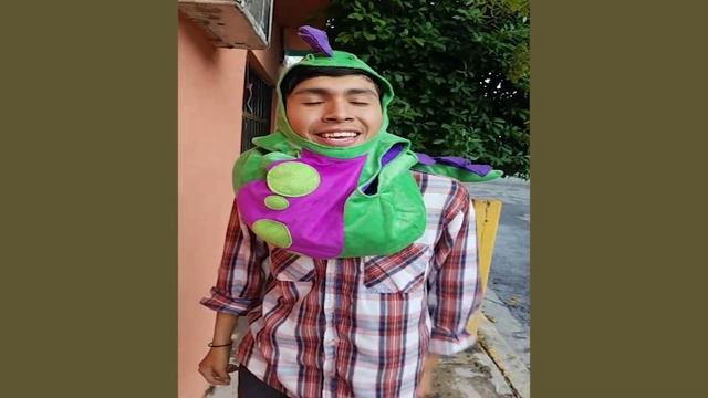 LOCOS INVENTOS DE LIMPIEZA DE MAMÁ LARIN | NUEVOS VIDEOS DIVERTIDOS DE LARIN Y SUS AMIGOS | HUMOR смотреть онлайн