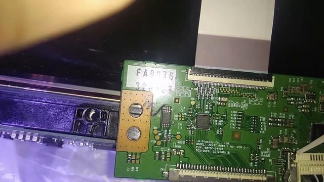 cara pasang PANEL LCD TV merk LAIN (PANEL POLYTRON TO LG) смотреть онлайн