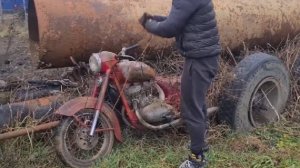 Находка! Нашли мотоцикл 1951 года! Заведется ли?!