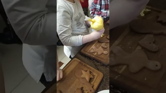 Дитячий майстер клас в ресторані "Жайворонок" смотреть онлайн