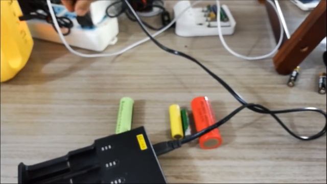 Rechargeable Li-ion NiMH NiCd Charger For 3.7v 1.2v 32650 26650 18650 AA AAA Battery XIESHENG смотреть онлайн