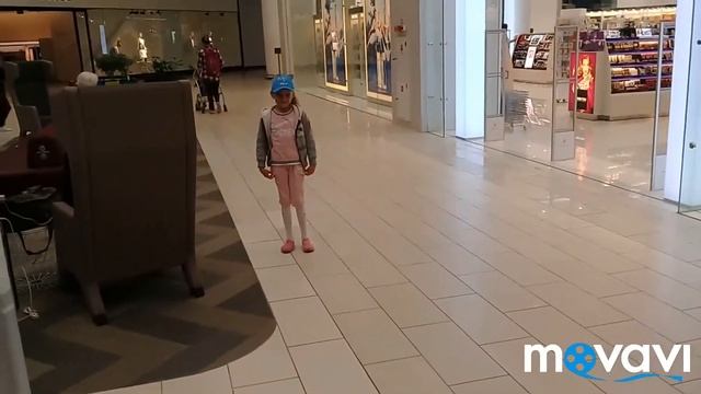 Лили на прогулке смотреть онлайн