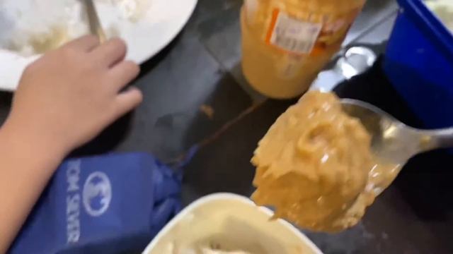 Ice Cream, Selecta o Magnolia (best way to eat ice cream) смотреть онлайн