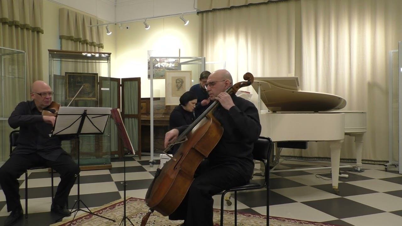 В,Моцарт.Дивертисмент KV 254 смотреть онлайн