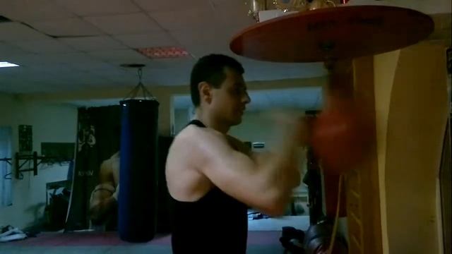 Маркос Карапетян тренировка на пневмогруше смотреть онлайн