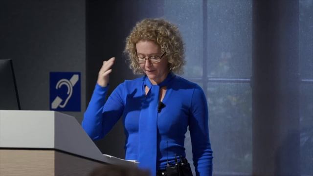 The Moral, Legal & Political Status of Humans and Non-Humans | Prudence Gibson смотреть онлайн