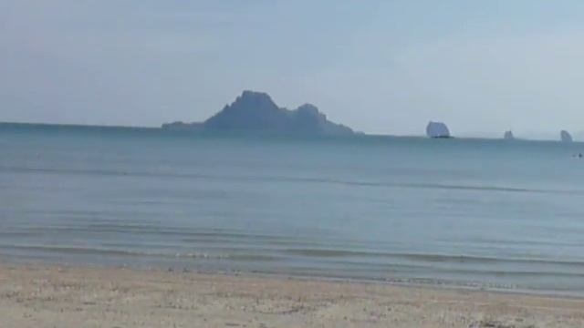 La baie de Noppharat Thara pres de Krabi смотреть онлайн