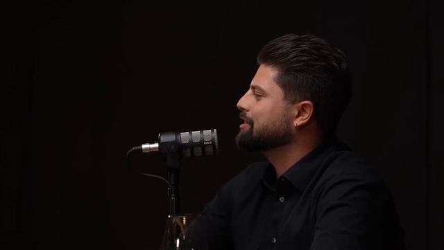 Mi hanno pugnalato tutti alle spalle - Fabrizio Corona смотреть онлайн