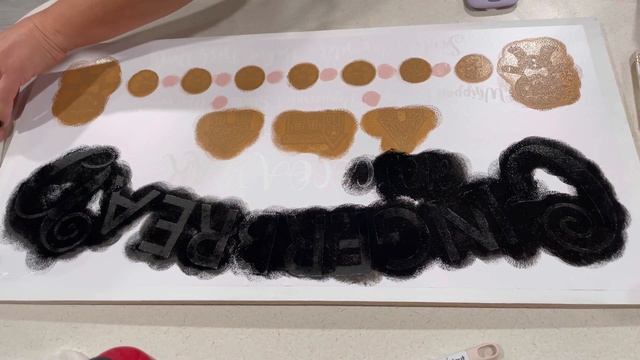 DIY GINGERBREAD CHRISTMAS SIGN | GINGERBREAD STENCIL GIVEAWAY