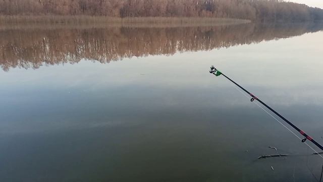 Река Обь, протока.13 Апреля первая вылазка на весеннюю рыбалку. смотреть онлайн