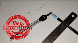 Как построить равнобедренный треугольник по основанию и углу при вершине циркулем и линейкой