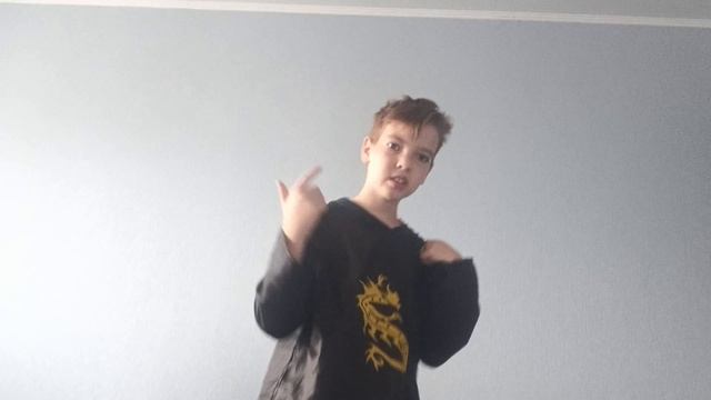 Fantastic Baby клип
