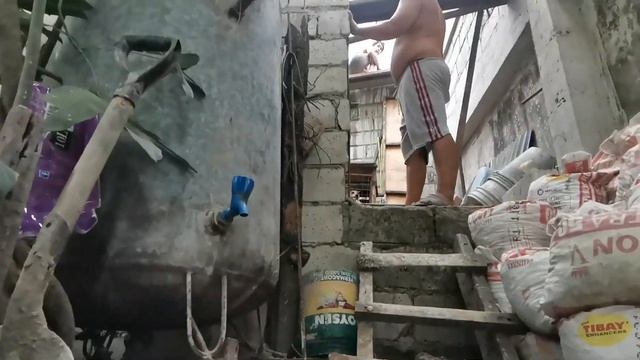 Maglelay tayo ng Hollowblocks | Part 1| Malapit na talaga | Erica Emm смотреть онлайн