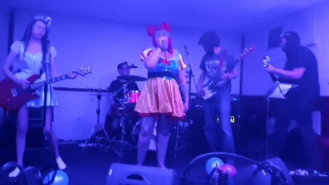 Plastic Tiara - Paparazzi смотреть онлайн