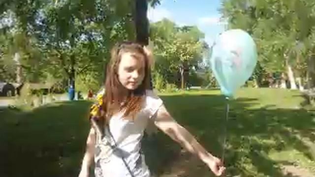 Красивая девочка:))) смотреть онлайн