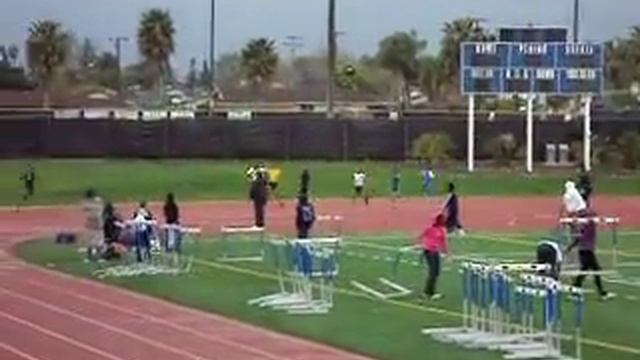 24 seconds flat ~ Assante's First track meet of 2011 Season - Chino Puma's Meet 3/20/11 смотреть онлайн