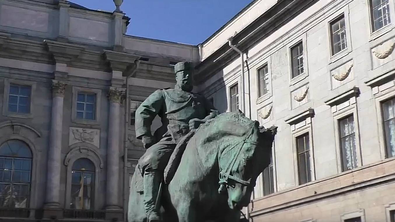 Фонтанка, Марсово Поле, Петропавловка и прочее. Петербург. 13.04.25. смотреть онлайн