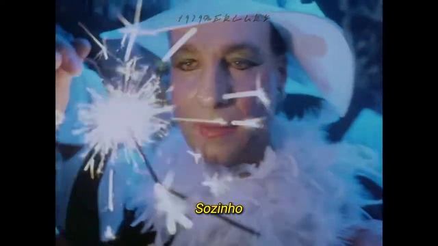 Freddie Mercury - Living On My Own | Tradução • Legendado | смотреть онлайн