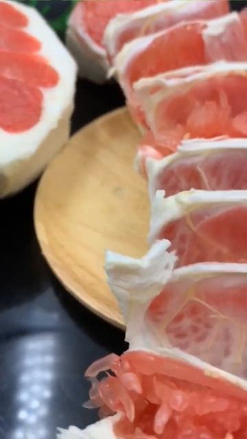 Have you ever eaten a delicious grapefruit? Rich aroma, juicy, excellent taste好吃的柚子你吃過嗎？香味濃郁，汁水多，口感 смотреть онлайн