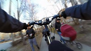 НА ВЕЛОСИПЕДЕ ПО ГОРОДУ 40 КМ\Ч