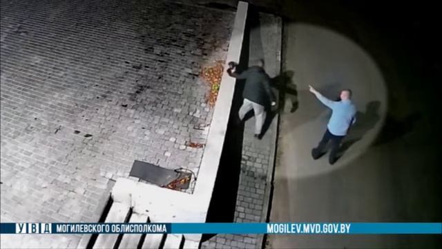 Могилевчане украли чужой мотошлем стоимостью более 700 рублей смотреть онлайн
