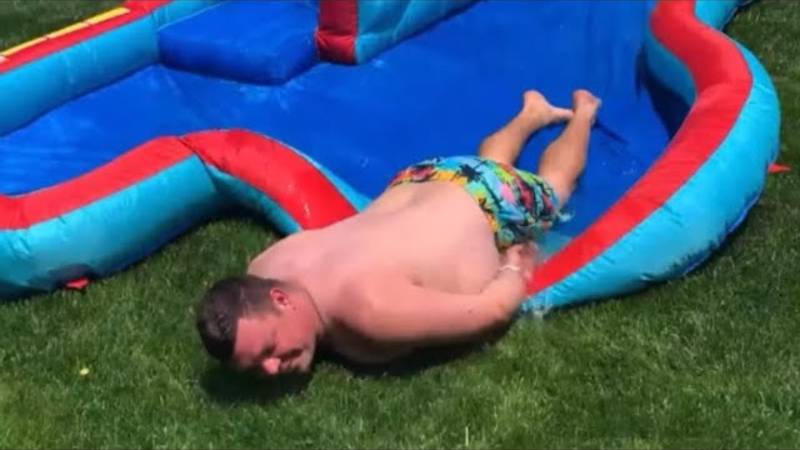 Лучшие провалы месяца — подборка мгновенных сожалений! 🤦_♂️🤣 смотреть онлайн