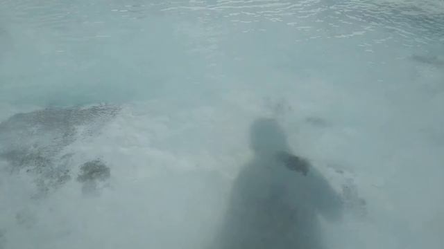 Памуккале - хлопковый замок , белые травертина с термальной водой . смотреть онлайн