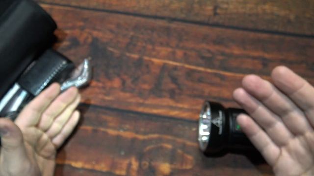 NiWalker Nova MiniMax 18 III Flashlight Bundle Review!