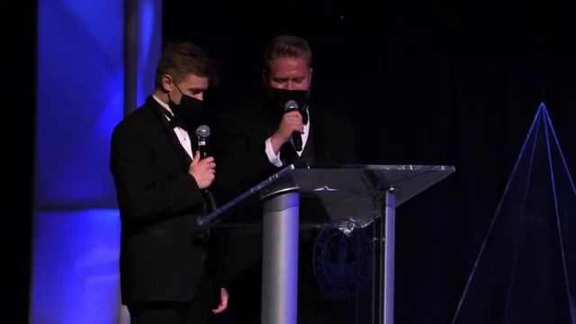 Robins Awards смотреть онлайн