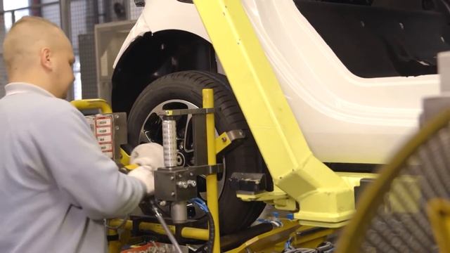 SMART FORTWO - How it's Made [AutoMade] смотреть онлайн