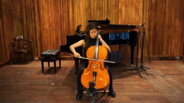 Bach Suite No.1 Prelude смотреть онлайн