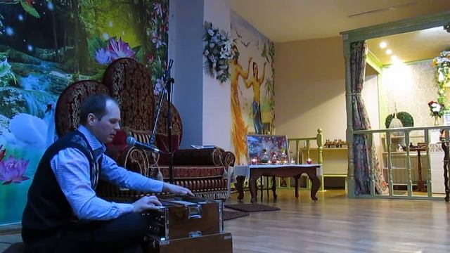 Пятничный киртан 01.04.2016 Шри Нитьянанда Сута пр смотреть онлайн