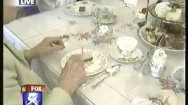 Tea Upon Chatsworth - FOX 8am смотреть онлайн