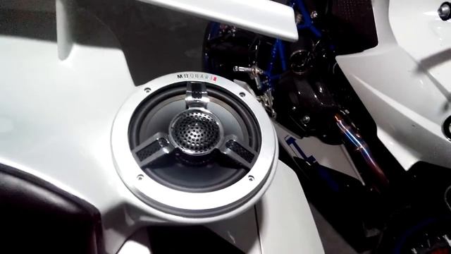 BMW K1600GT Sound System смотреть онлайн