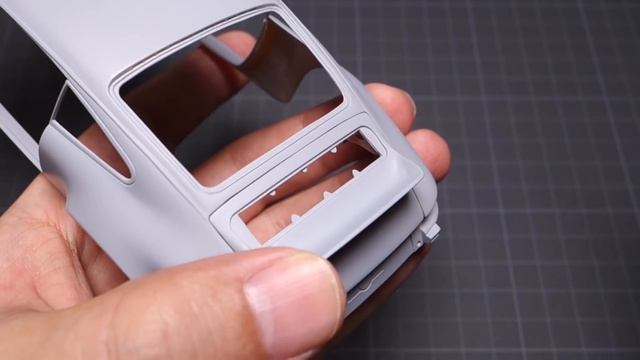 ポルシェ911 '73カレラRS・エンジンフード開閉解説