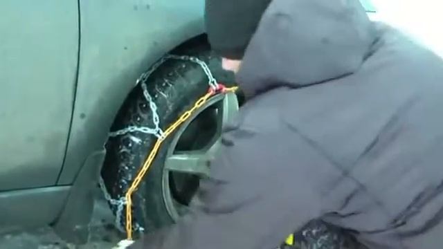 Установка цепей противоскольжения на колеса смотреть онлайн