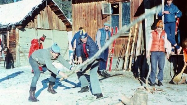 Перебирая документы