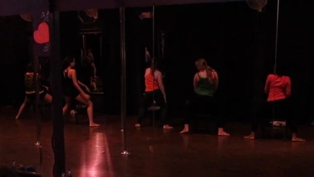 Diva Doll Fitness: Burlesque "Dark Horse" смотреть онлайн