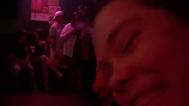Tranny Dancing At Time Out смотреть онлайн