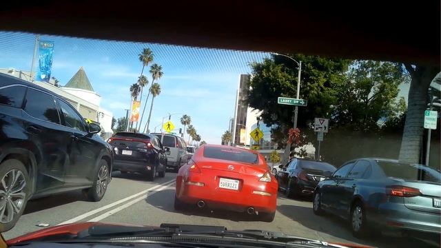 Ferrari Testarossa POV driving around Beverly Hills смотреть онлайн