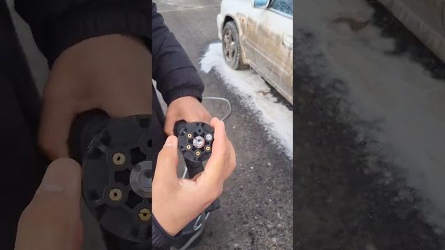 Автомойка автономная с бесщеточным двигателем AlaMar CW-01. В комплекте 2 аккумулятора на 4.0 Ач смотреть онлайн