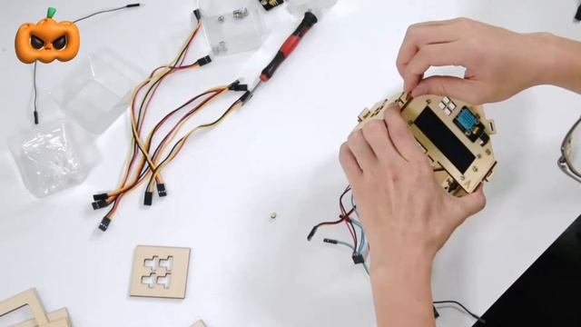 KS0567 Keyestudio ESP32 Smart Farm Starter Kit for Arduino Scratch 3.0 Graphical Programming смотреть онлайн