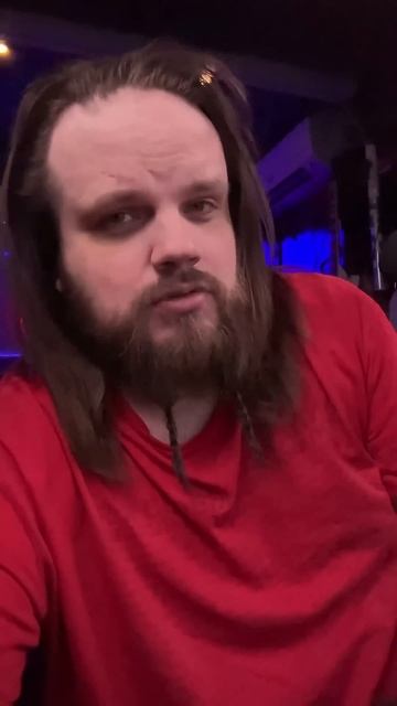 Ужасный вокал, крутая музыка смотреть онлайн