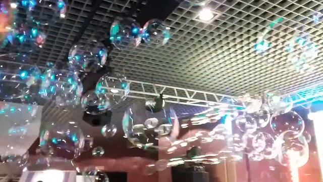Шоу мыльные пузыри. Территория Счастливых. AZIMUT Отель Кострома смотреть онлайн