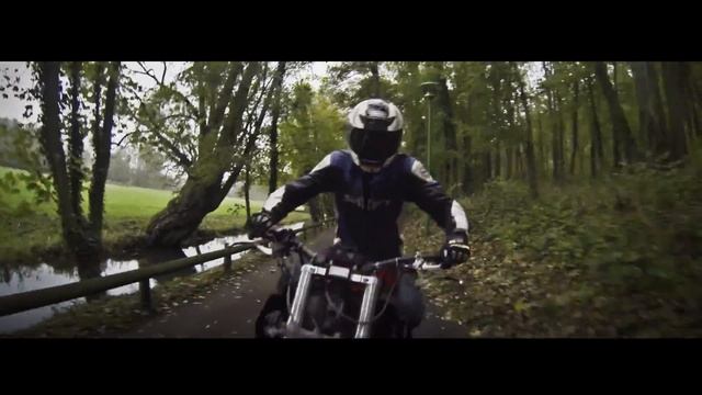 Can't Hold Us | Rafi#4 and Antho - Stunts are awsome 2014 @AVS /// MOTO смотреть онлайн