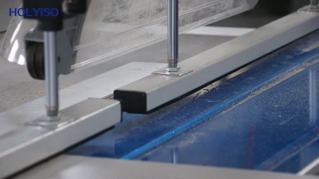 How To Operate 90 Degree Sliding Table Saw Machine?