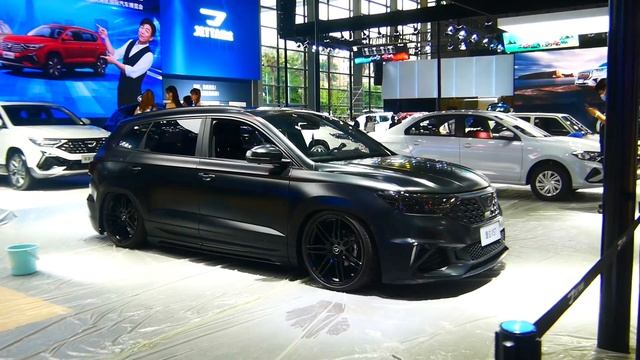 New car exhibition hall video NIO ET5, Audi A7L, Infiniti QX60 смотреть онлайн