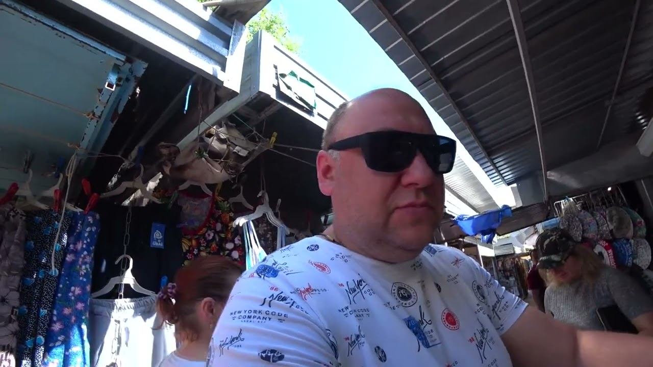 Влог : Немного шопинга / Спортмастер /Sinsay