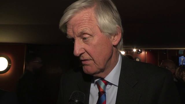 Summer in February - Gala Screening interviews included Dan Stevens & Dominic Cooper смотреть онлайн